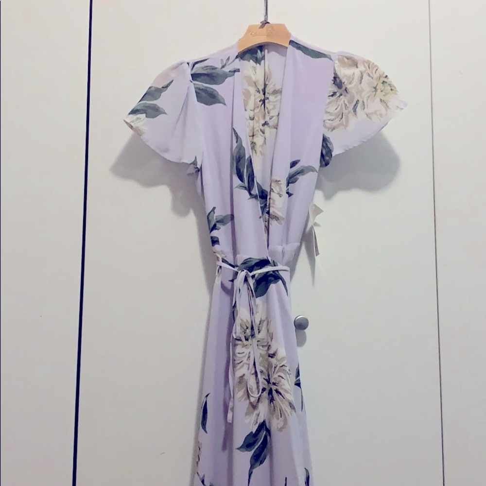 perfect, long flowy, deep V neck, wrap dress